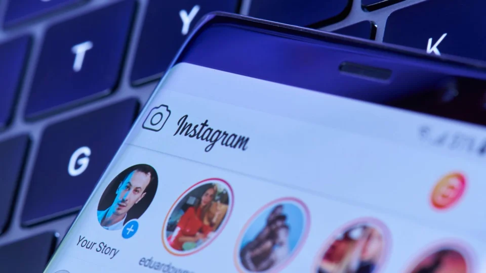 Instagram deve limitar exibição de stories de usuários que ‘postam demais’
