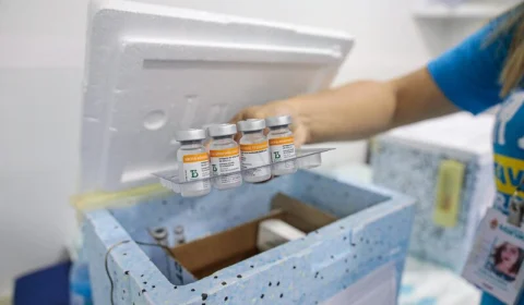 Covid-19: confira pontos de vacinação para adultos e crianças nesta sexta-feira, em Manaus