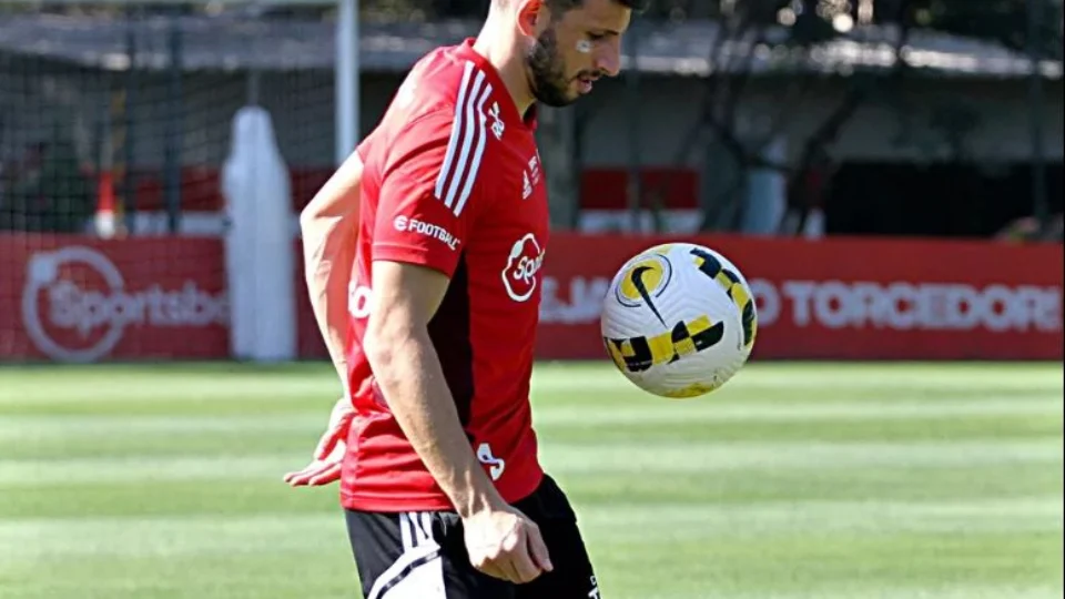 São Paulo se reapresenta e foca preparação para encarar Flamengo pela semifinal da Copa do Brasil no Morumbi