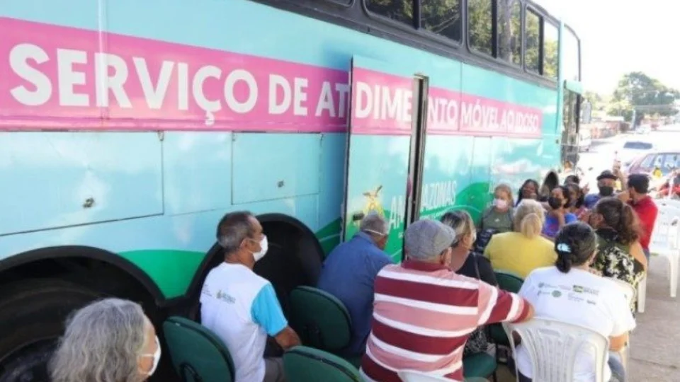 ‘Ônibus do Idoso’ atende na Zona Leste de Manaus nesta seguda-feira (29)