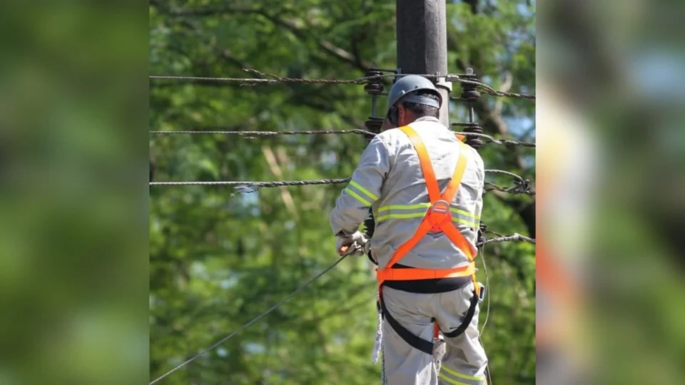 Após irregularidades, DPE-AM cobra da Amazonas Energia indenização de R$ 2,3 milhões por danos à população de Uarini