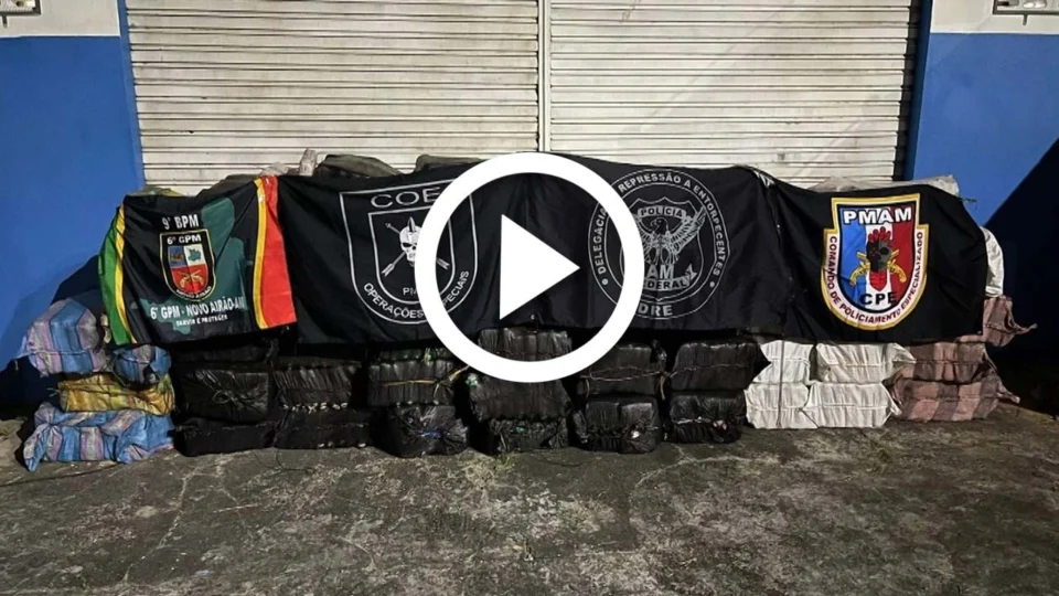 VÍDEO: duas toneladas de drogas são apreendidas pela polícia federal no Arquipélago de Anavilhanas, Novo Airão, interior do Amazonas