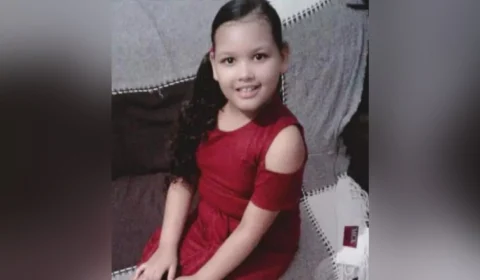 Criança de 10 anos cai de moto e morre atropelada por caminhão, em Goiás