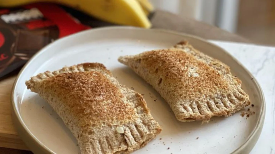 Receita Fácil: aprenda a fazer pastel integral de banana e chocolate
