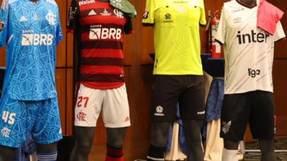Final Libertadores: Flamengo usa camisa vermelha e preta, e Athletico vai de branco