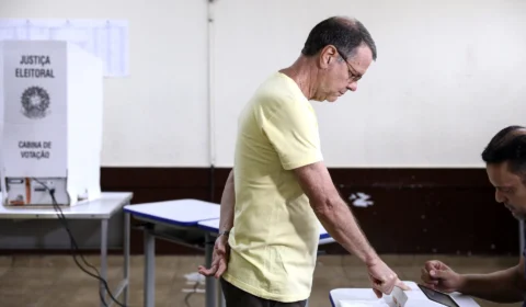 Eleições 2022: eleitor que não votou no 1º turno pode votar no 2º, diz TSE