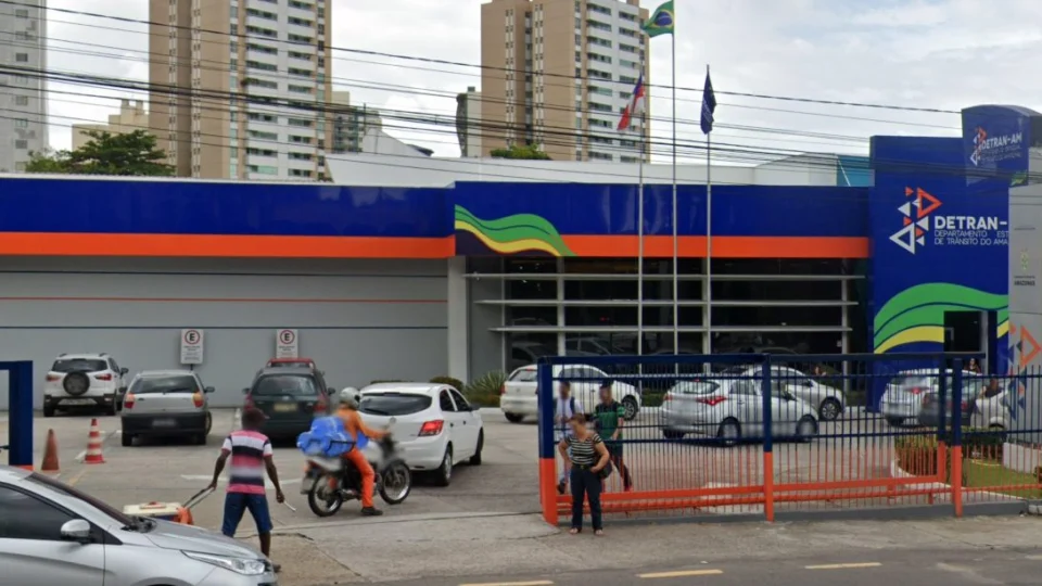 Por mais um ano, Detran prorroga prazo para processos ativos de CNH no Amazonas