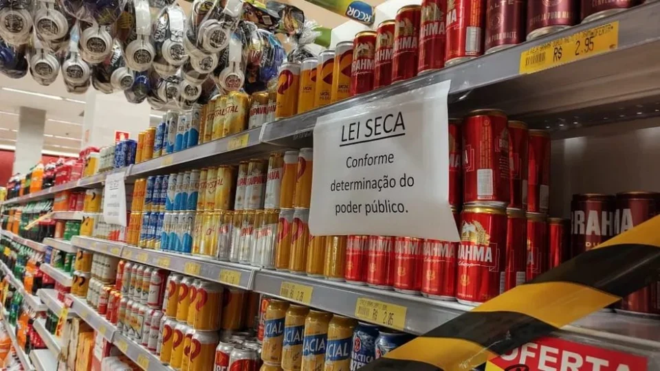 Lei Seca: venda de bebidas alcoólicas estão proibidas a partir de 0h deste domingo (2) de eleições