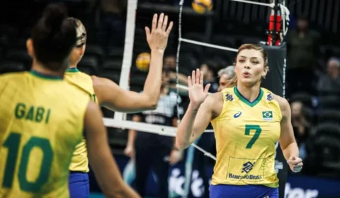 Seleção feminina encara Japão nesta terça no Mundial de Vôlei em Apeldoorn na Holanda