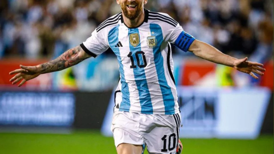 Messi iguala Pelé com 12 gols em Copas do Mundo