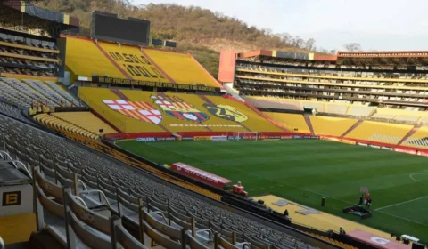 Com três dias de vendas, torcida do Flamengo compra pouco ingresso para final da Libertadores