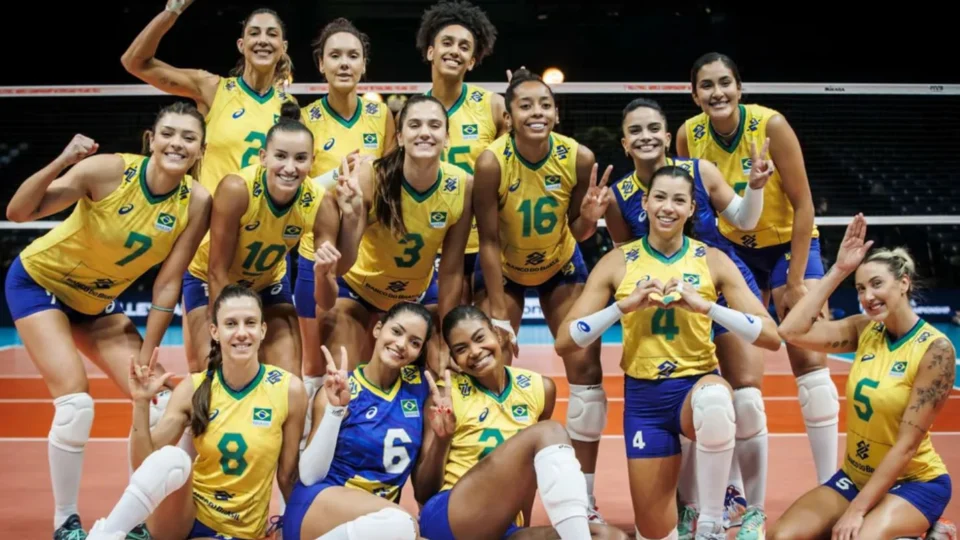 Meninas do Brasil vencem fácil Porto Rico por 3 sets a 0 no Mundial de Vôlei