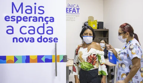 Manaus tem 84 pontos de vacinação contra Covid-19 nesta quinta-feira; confira