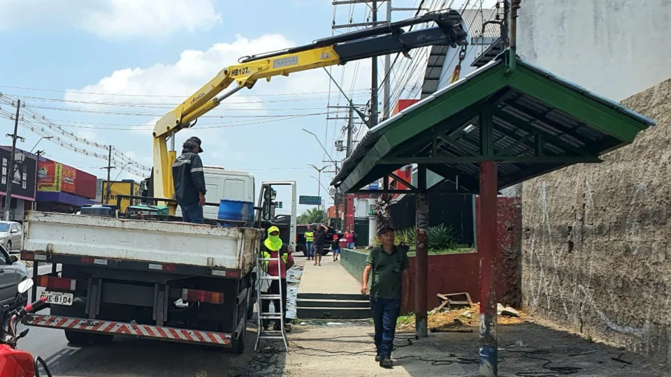 IMMU conclui instalação de abrigo de ônibus na Av. Torquato Tapajós, em Manaus