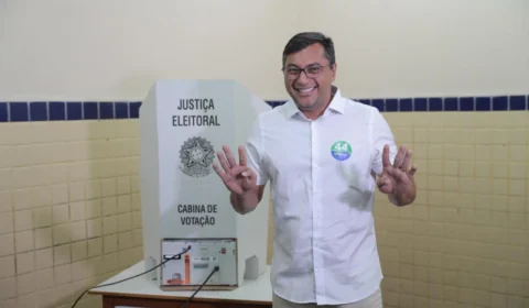 Eleições 2022: Wilson Lima vota em Manaus e diz confiar na decisão do povo