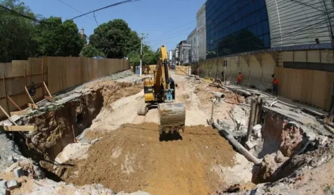 Av. 7 de setembro: trecho interditado será liberado na noite desta quinta, em Manaus