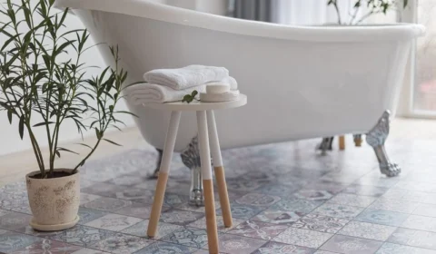 Acessórios para banheiro: veja 8 itens que transformam a decoração do ambiente