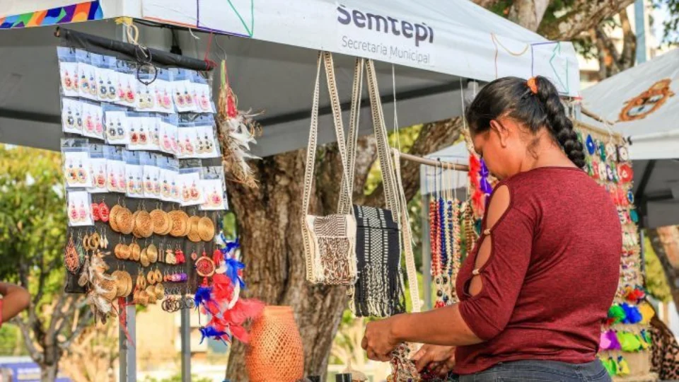 Programa Auxílio Empreendedor é pago a 90% dos beneficiados em Manaus