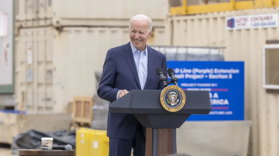 Joe Biden pretende estabelecer direito ao aborto nos EUA em 2023