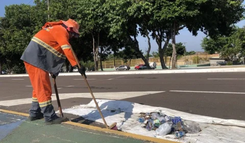 Alameda do Samba recebe serviços de limpeza para realização do Boi Manaus