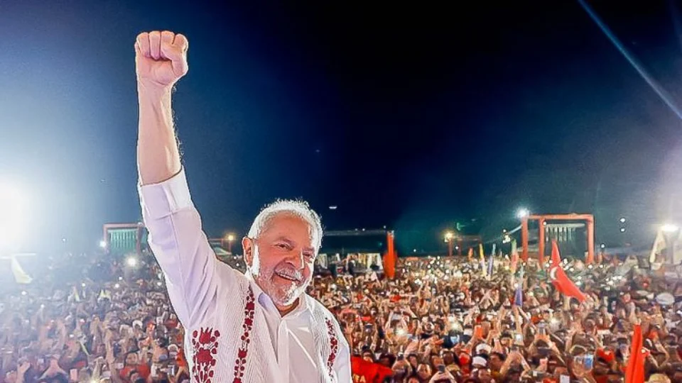 Lula após vitória: ‘Tentaram me enterrar vivo e estou aqui para governar esse país’