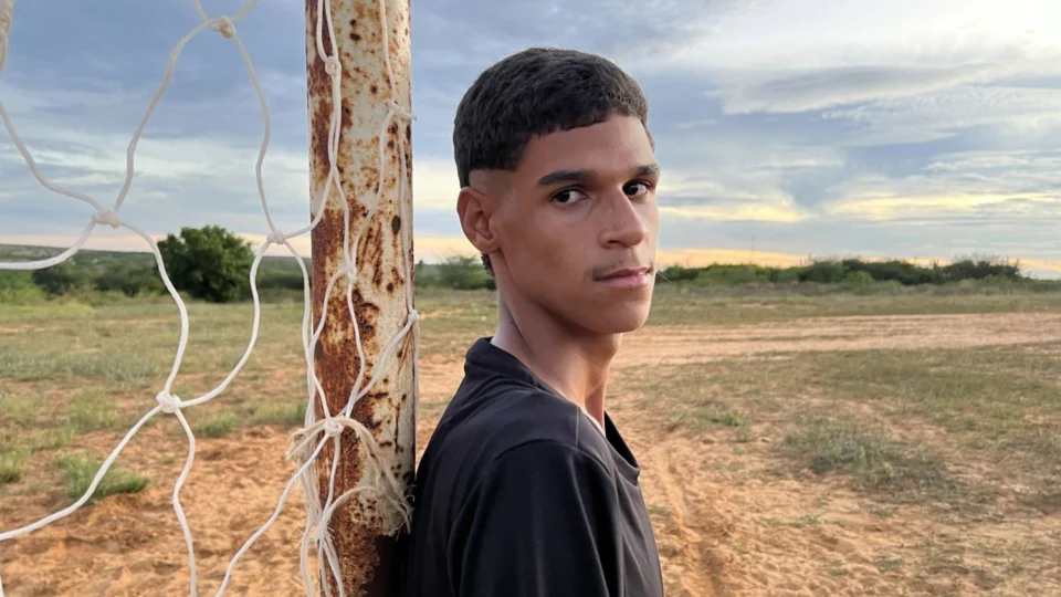 Em live, Luva de Pedreiro diz que recebeu convite para jogar em grande clube