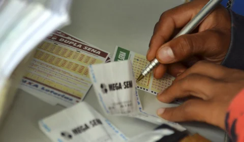 Mega-Sena acumula e deve pagar R$ 115 milhões na quarta, 26; confira dezenas