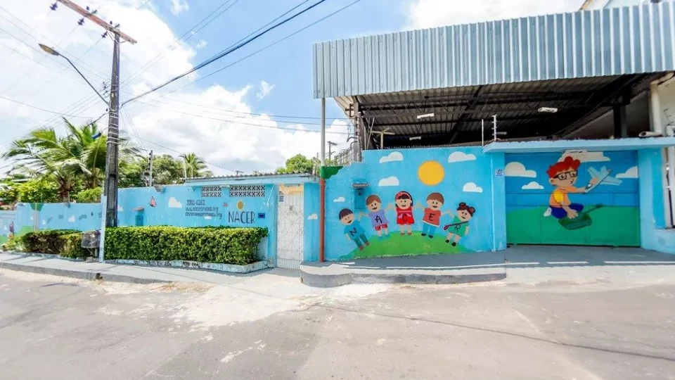 Estudantes de faculdade em Manaus arrecadam doações para abrigo Nacer