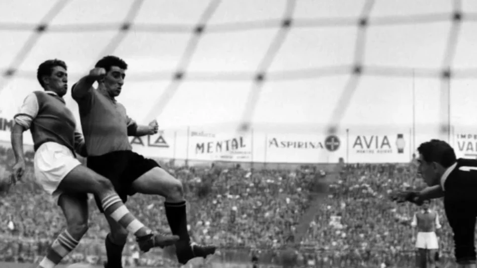 Aos 90 anos, morre Sergio Brighenti, um dos maiores nomes do futebol italiano