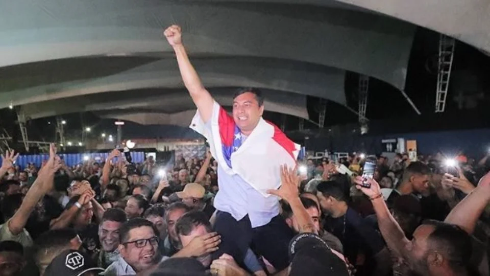 Wilson Lima é reeleito governador do Amazonas por mais 4 anos