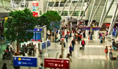 Temporada de viagens de inverno mais que triplica voos internacionais no Japão