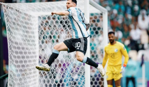 Lionel Messi faz postagem relembrando título da Argentina na Copa do Mundo do Catar