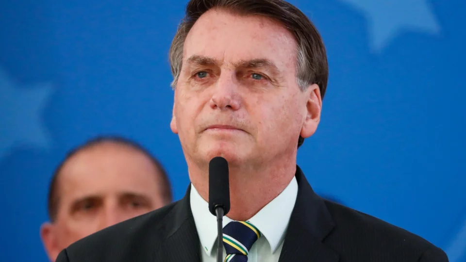 Bolsonaro retoma trabalho no Palácio do Planalto após ficar fora por 20 dias