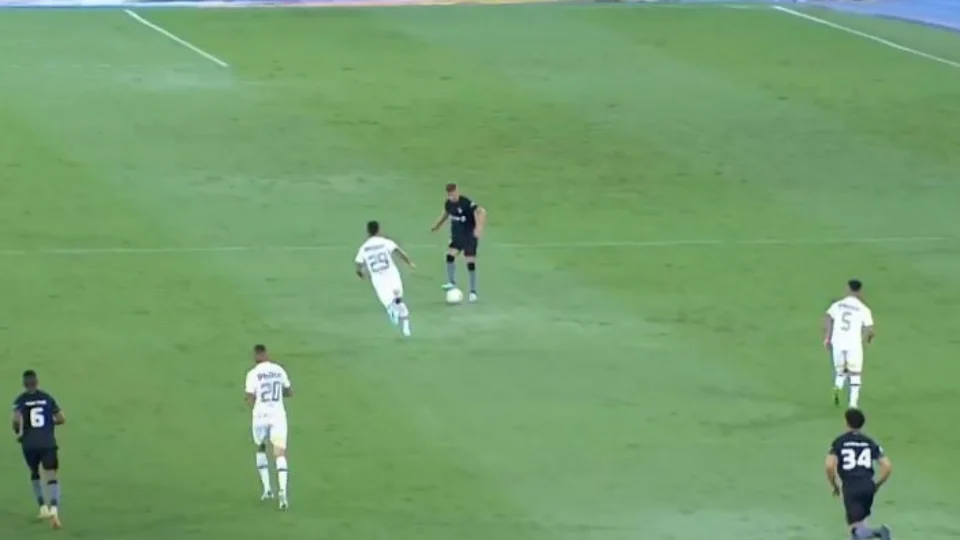 Botafogo vence Santos por 3 a 0 pela penúltima rodada do Brasileirão