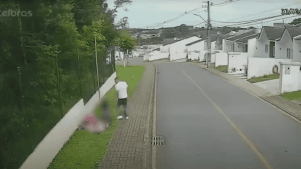 Vídeo: grávida é espancada pelo namorado dentro do condomínio no Paraná