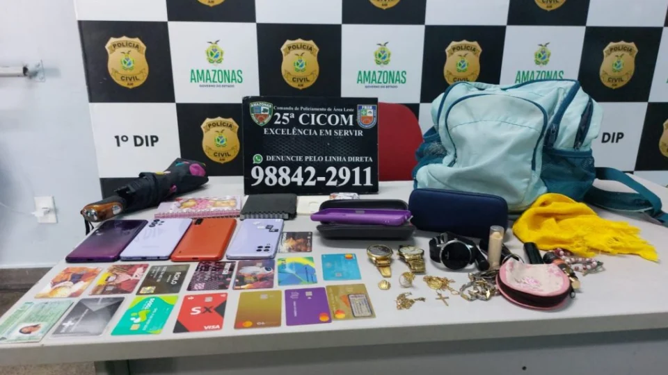 Homem é preso por roubar celulares e diversos objetos femininos em Manaus