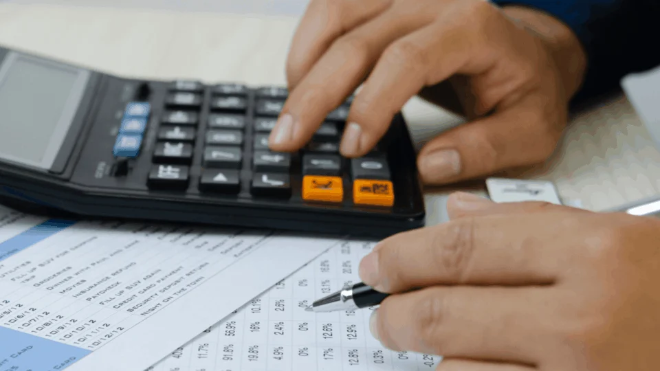 Inadimplência no Brasil é a maior da série histórica, segundo FecomércioSP