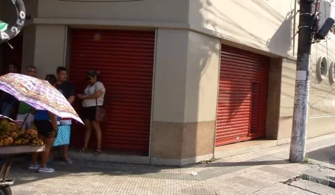 VÍDEO: loja de eletrodomésticos é invadida e roubada no Centro de Manaus 