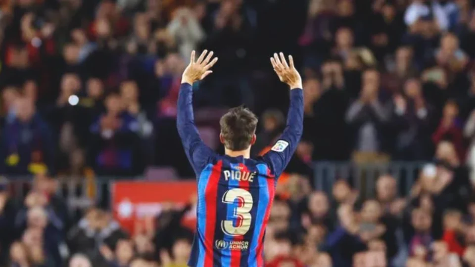 Barcelona vence Almería por 2 a 0 na despedida de Piqué pelo Campeonato Espanhol