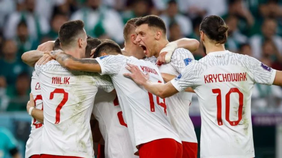 Polônia x Arábia Saudita: poloneses batem sauditas por 2 a 0 pelo Grupo C da Copa
