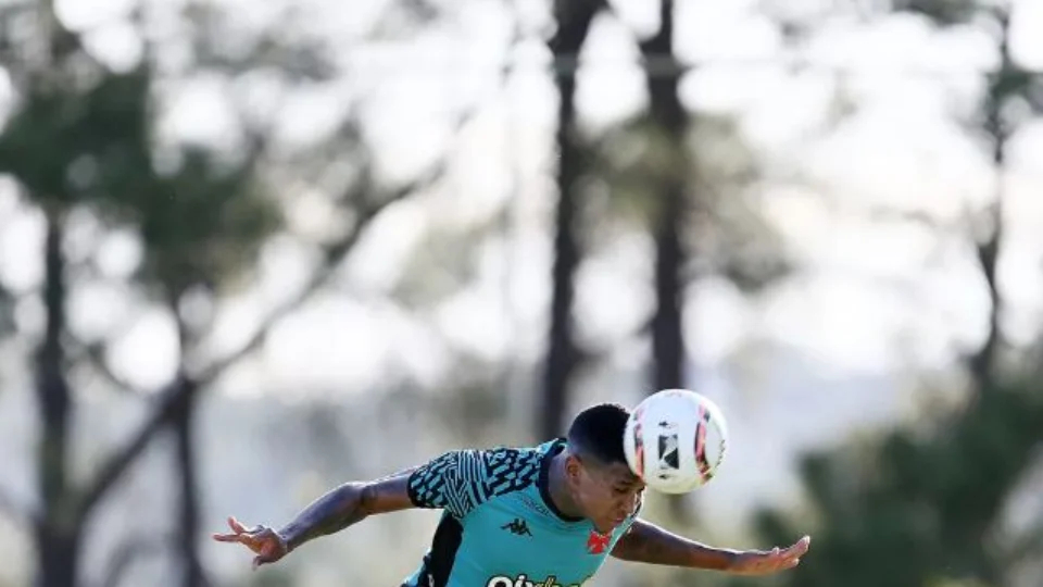 Vasco vai com mudanças para jogo decisivo contra Ituano pela Série B neste domingo