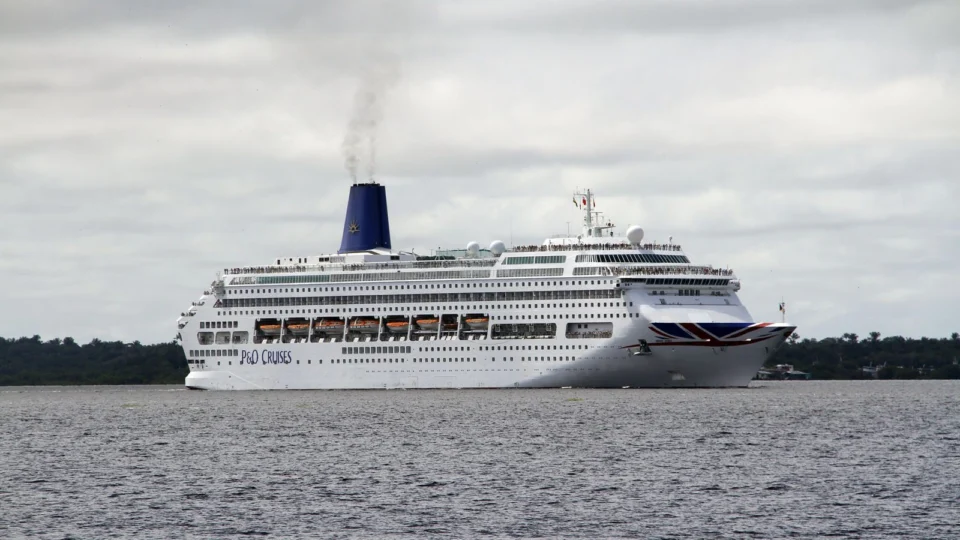 Temporada de cruzeiros: 9 embarcações passarão pelo país em 6 meses