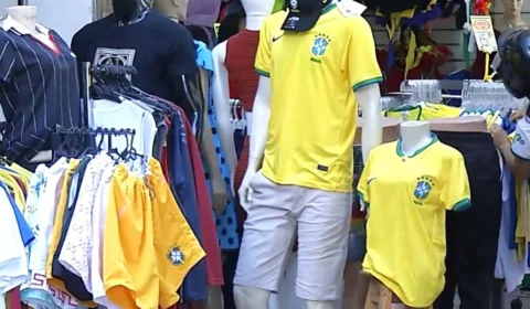 VÍDEO: segundo jogo da seleção brasileira aumenta procura por camisas em Manaus