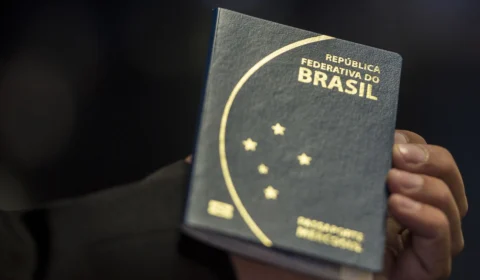 Confecção de passaporte é suspensa pela Polícia Federal por falta de verba