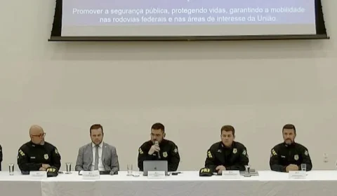 VÍDEO: Polícia Rodoviária Federal faz coletiva sobre paralisação nas estradas do país