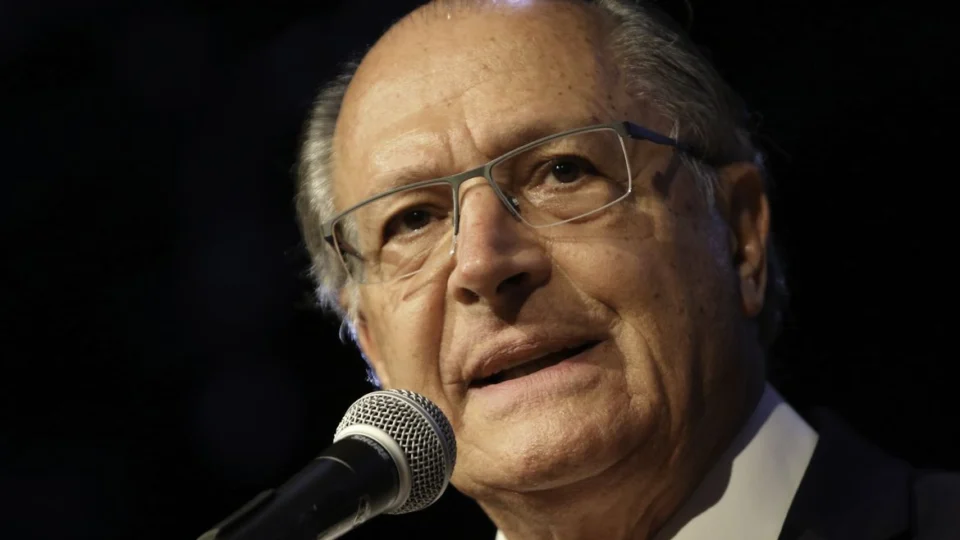 Geraldo Alckmin cita colapso na educação no governo Bolsonaro