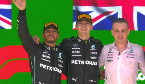 Fórmula 1: Lewis Hamilton presentei casal capixaba com macacão autografado