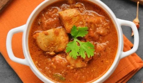 Receita Fácil: aprenda a fazer filé de frango na panela de pressão em 15 min