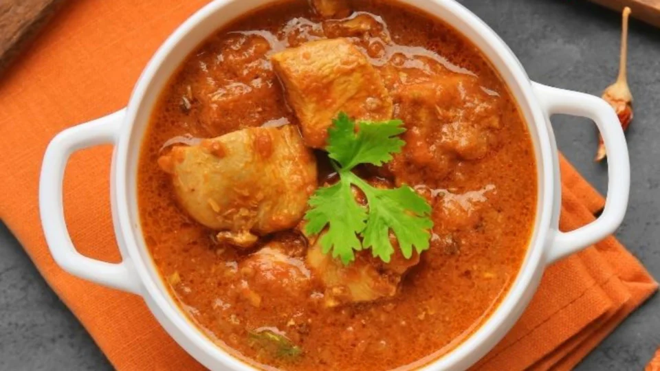 Receita Fácil: aprenda a fazer filé de frango na panela de pressão em 15 min