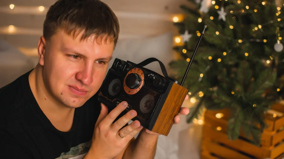 Dia do Radialista: veja frases para enviar hoje (07/11)